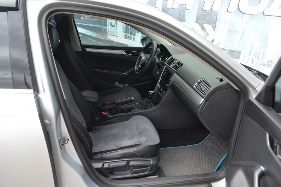 Продам Volkswagen Passat B8 NMS  •  1.8 TSI MT (170 к.с.)  2016 года в Киеве