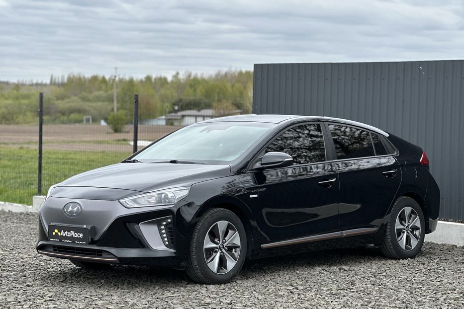 Продам Hyundai Ioniq 2017 года в Луцке