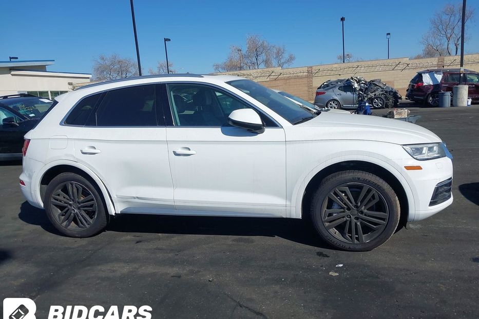 Продам Audi Q5 TECH PREMIUM 2017 года в Львове
