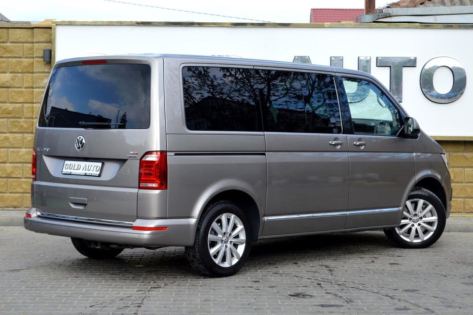 Продам Volkswagen Multivan Highline 2018 года в Одессе