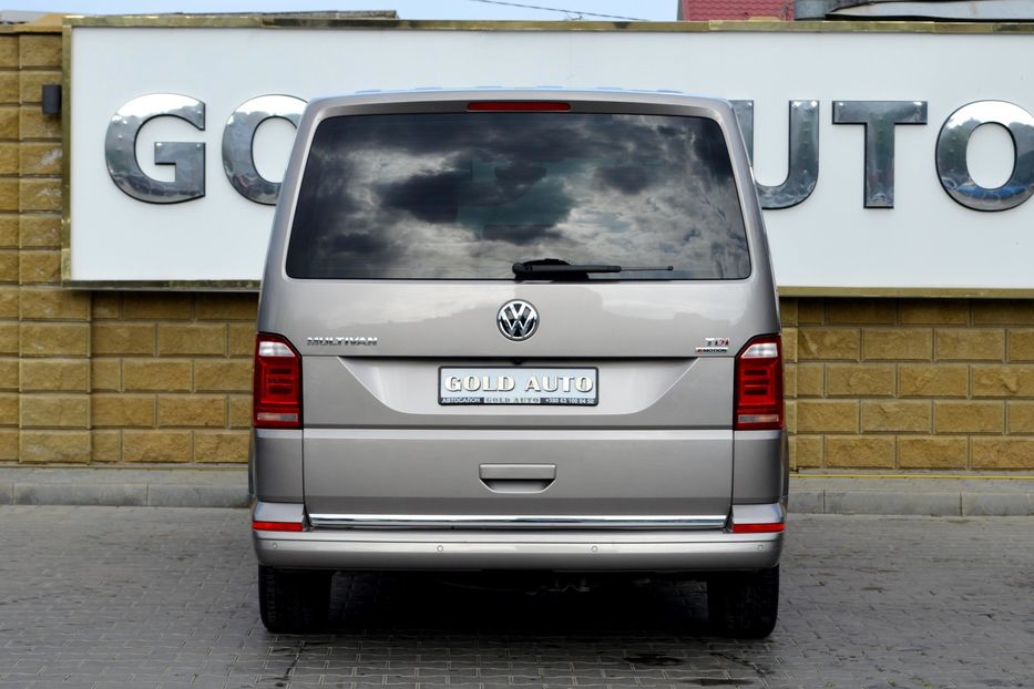 Продам Volkswagen Multivan Highline 2018 года в Одессе