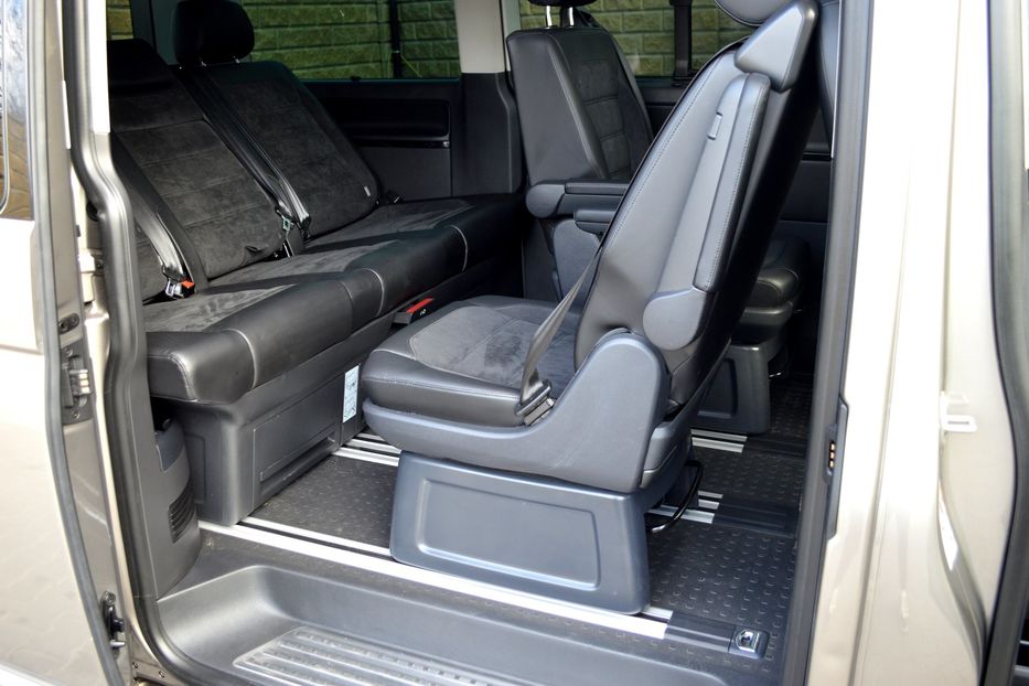 Продам Volkswagen Multivan Highline 2018 года в Одессе