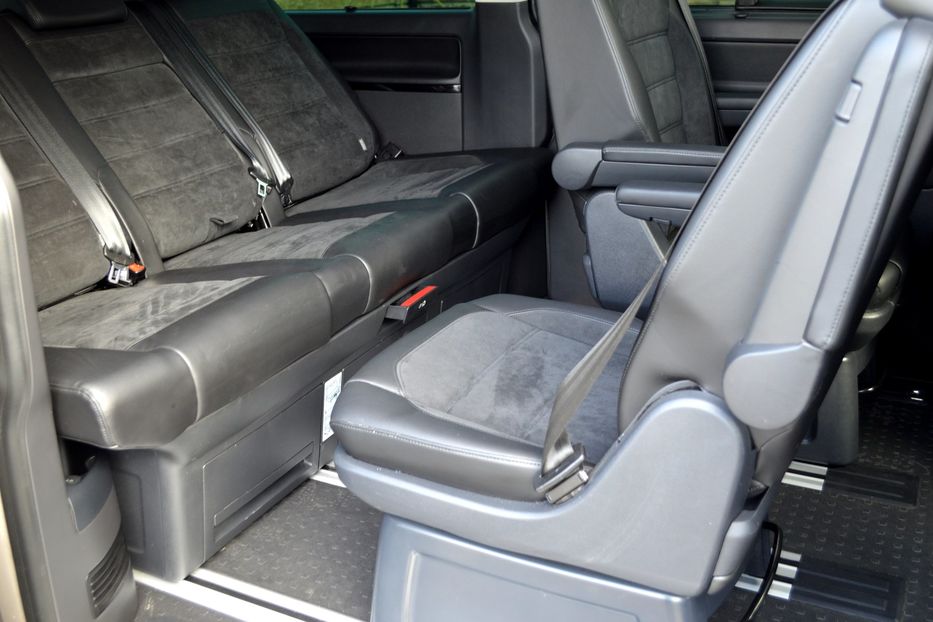 Продам Volkswagen Multivan Highline 2018 года в Одессе