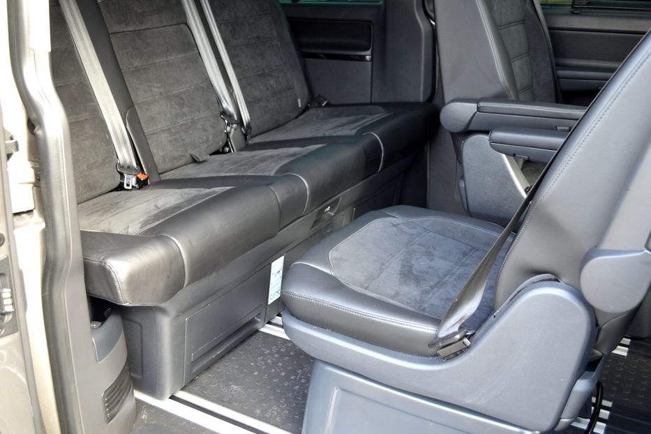 Продам Volkswagen Multivan Highline 2018 года в Одессе