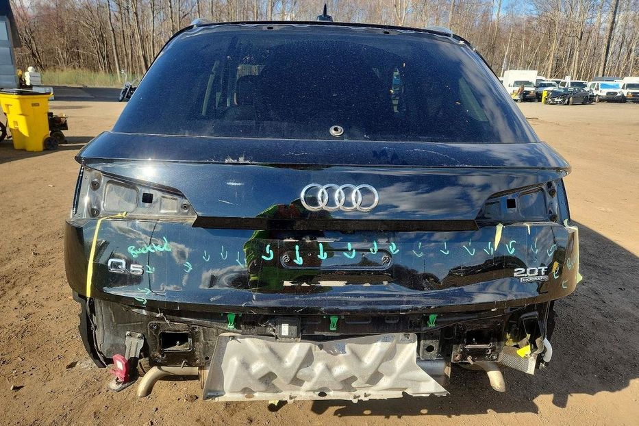 Продам Audi Q5 Premium Plus 2018 года в Львове