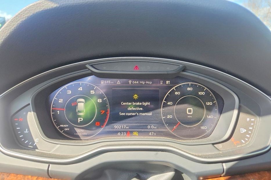 Продам Audi Q5 Premium Plus 2018 года в Львове