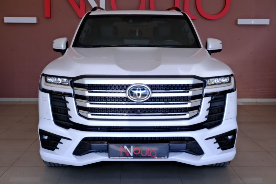 Продам Toyota Land Cruiser 300 2021 года в Одессе