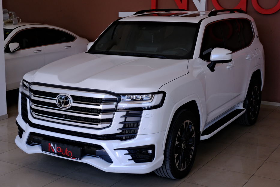 Продам Toyota Land Cruiser 300 2021 года в Одессе