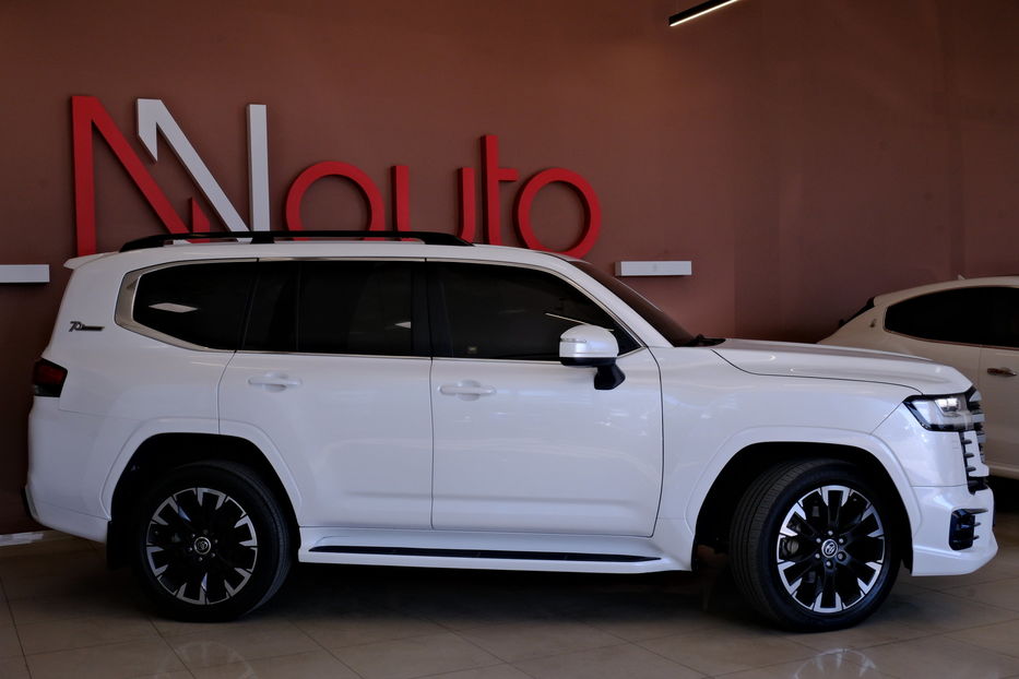 Продам Toyota Land Cruiser 300 2021 года в Одессе