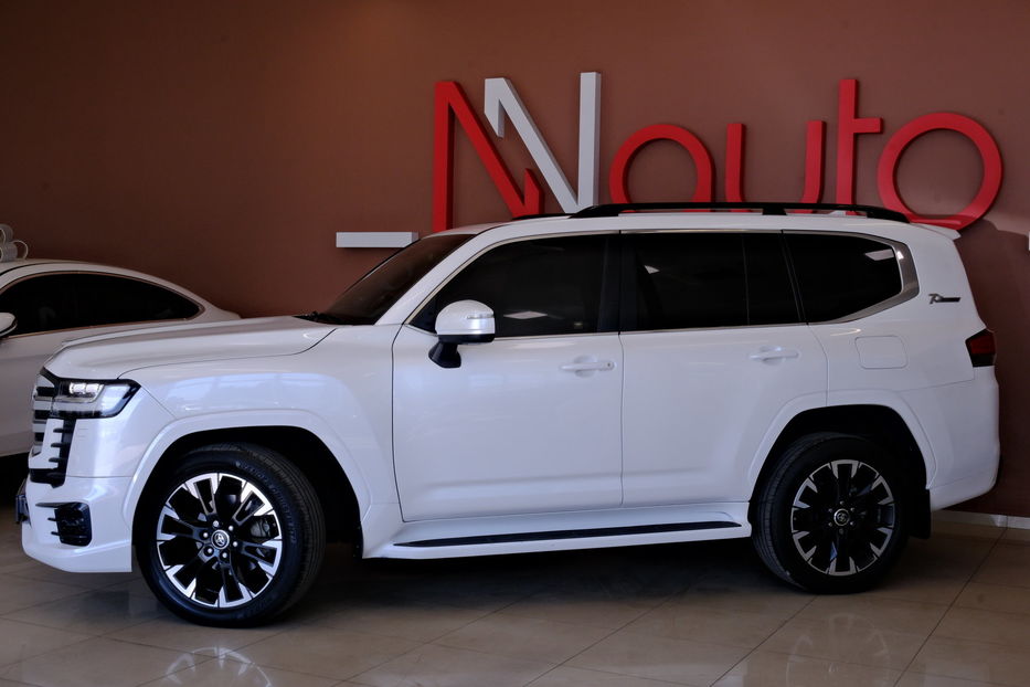 Продам Toyota Land Cruiser 300 2021 года в Одессе