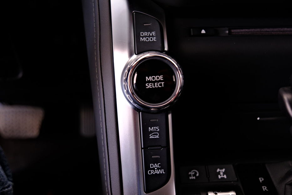 Продам Toyota Land Cruiser 300 2021 года в Одессе