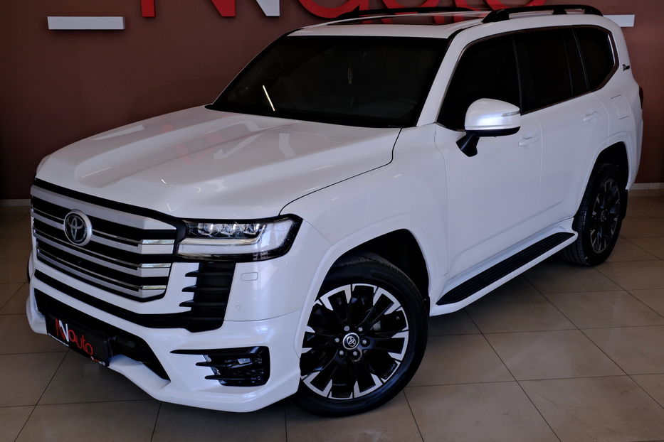 Продам Toyota Land Cruiser 300 2021 года в Одессе
