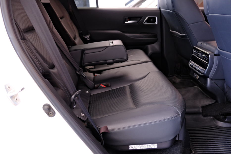 Продам Toyota Land Cruiser 300 2021 года в Одессе