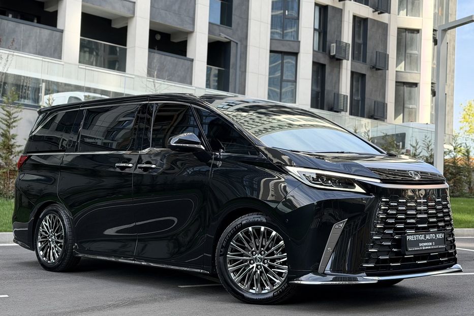Продам Lexus LF LM 350h e-CVT 4S 2025 года в Киеве
