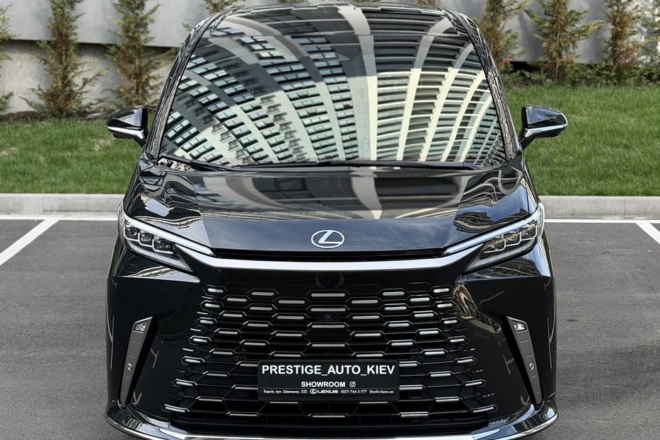 Продам Lexus LF LM 350h e-CVT 4S 2025 года в Киеве
