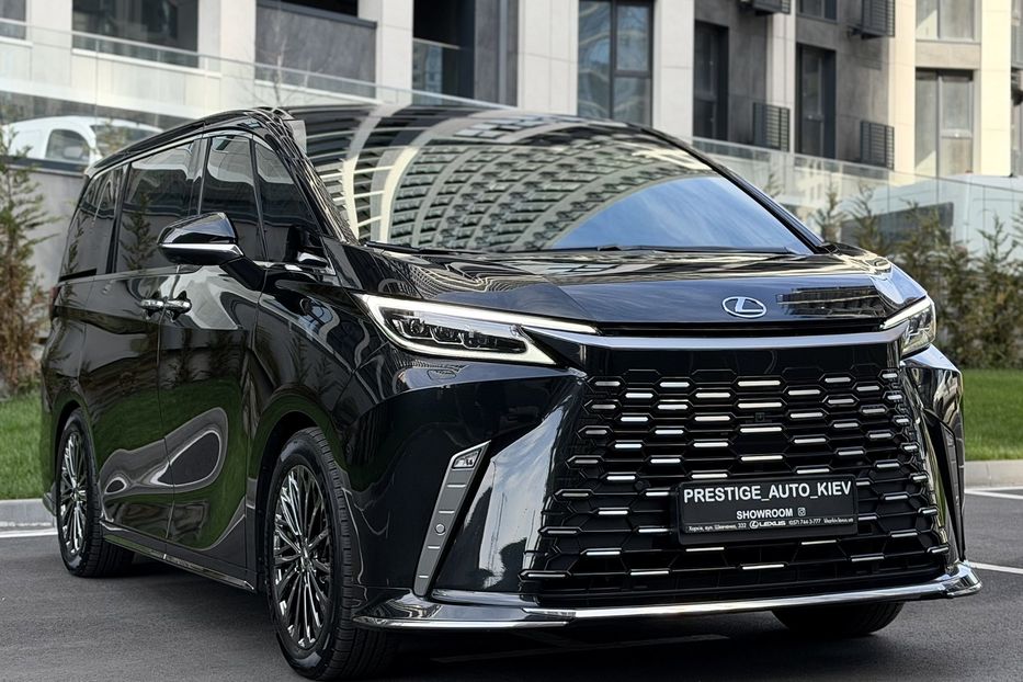 Продам Lexus LF LM 350h e-CVT 4S 2025 года в Киеве