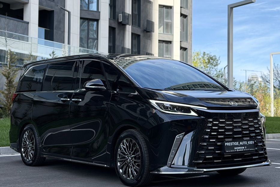 Продам Lexus LF LM 350h e-CVT 4S 2025 года в Киеве