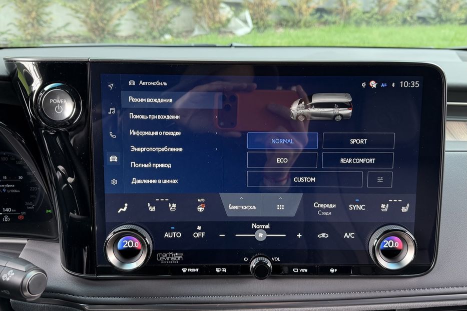 Продам Lexus LF LM 350h e-CVT 4S 2025 года в Киеве
