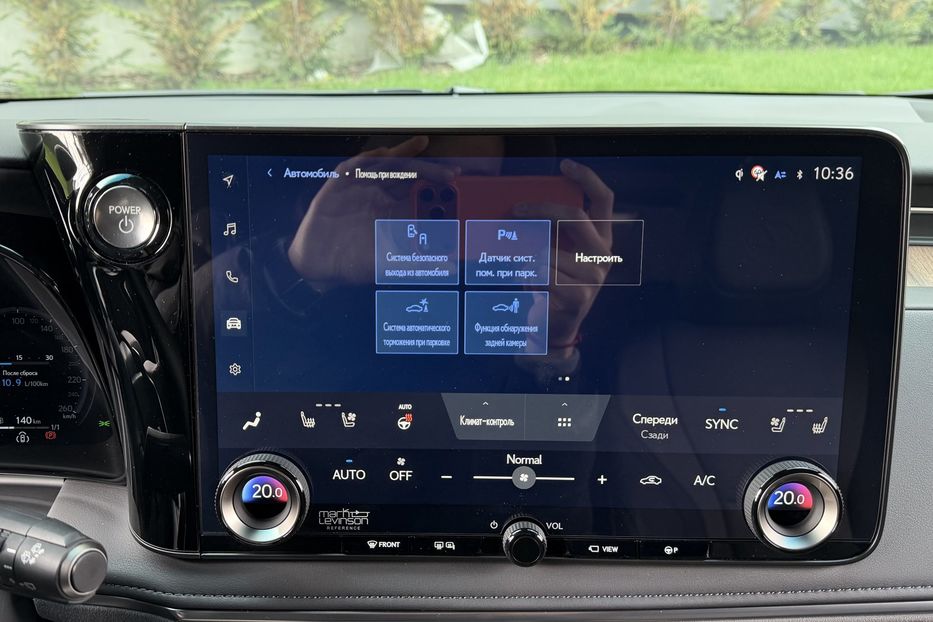 Продам Lexus LF LM 350h e-CVT 4S 2025 года в Киеве