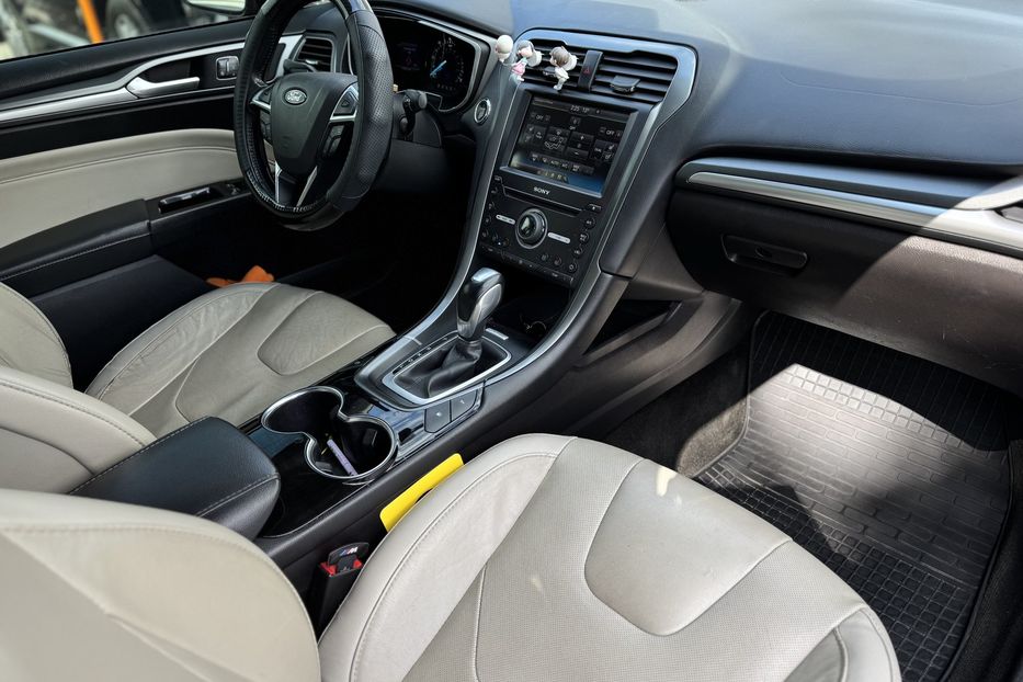 Продам Ford Fusion COMIS Plugin hybrid  2016 года в г. Умань, Черкасская область