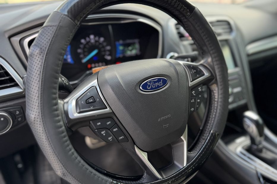 Продам Ford Fusion COMIS Plugin hybrid  2016 года в г. Умань, Черкасская область