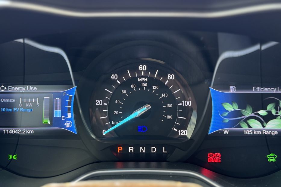 Продам Ford Fusion COMIS Plugin hybrid  2016 года в г. Умань, Черкасская область