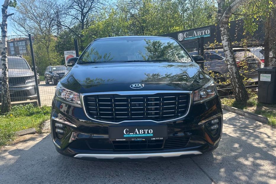 Продам Kia Carnival 2018 года в Черновцах