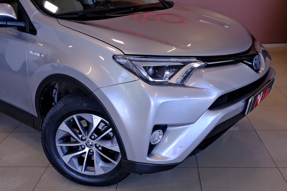 Продам Toyota Rav 4 2019 года в Одессе