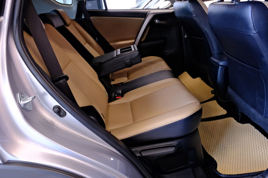 Продам Toyota Rav 4 2019 года в Одессе
