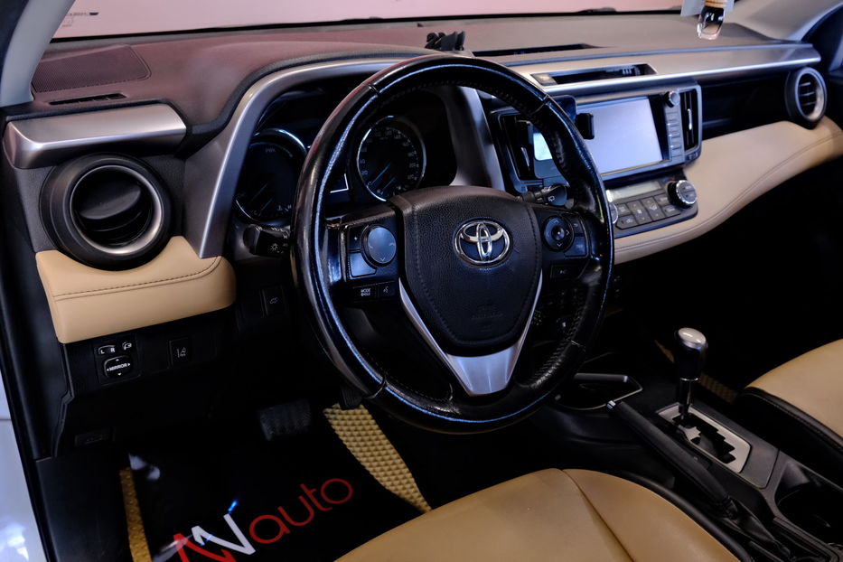 Продам Toyota Rav 4 2019 года в Одессе