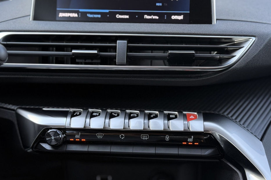 Продам Peugeot 3008 1.5 BlueHDi AT (130 к.с.)   2022 года в Киеве