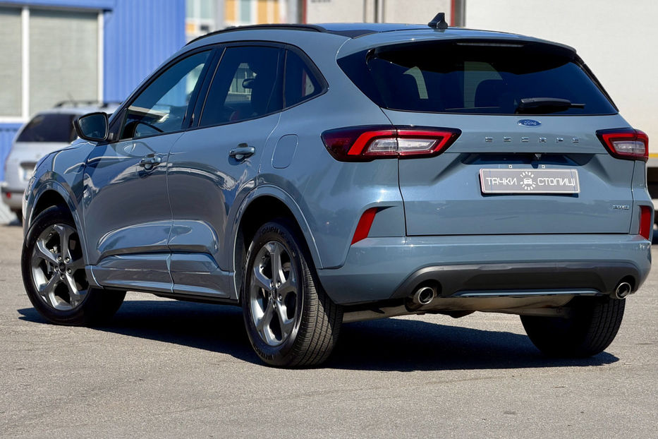 Продам Ford Escape 2023 года в Киеве