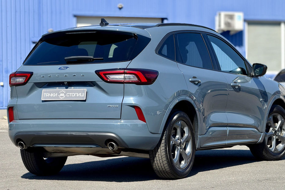Продам Ford Escape 2023 года в Киеве