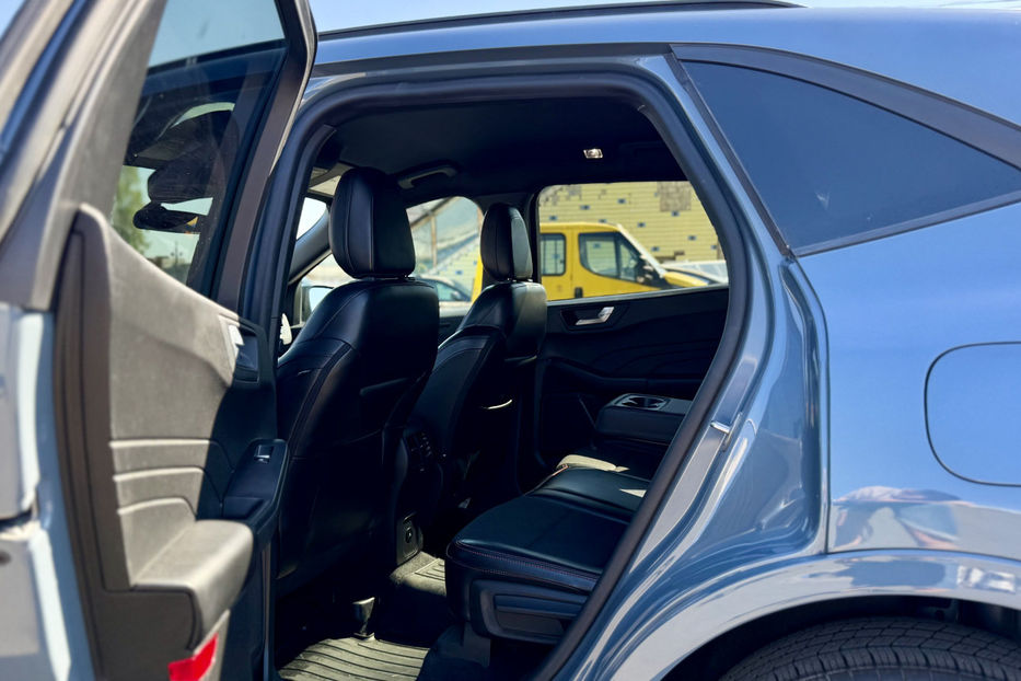 Продам Ford Escape 2023 года в Киеве