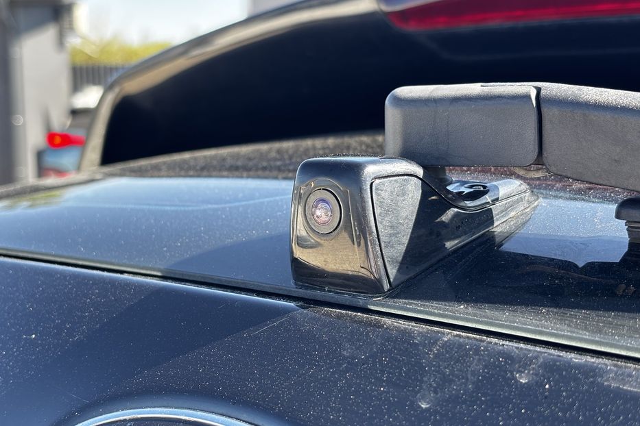 Продам Kia Niro 64 KW 2019 года в Львове