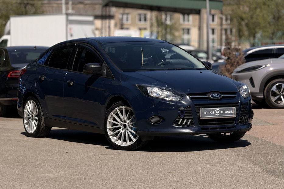 Продам Ford Focus 1.0 EcoBoost МТ (125 к.с.) 2013 года в Киеве