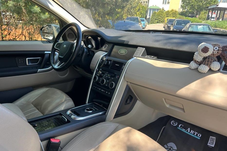 Продам Land Rover Discovery HSE 2017 года в Черновцах
