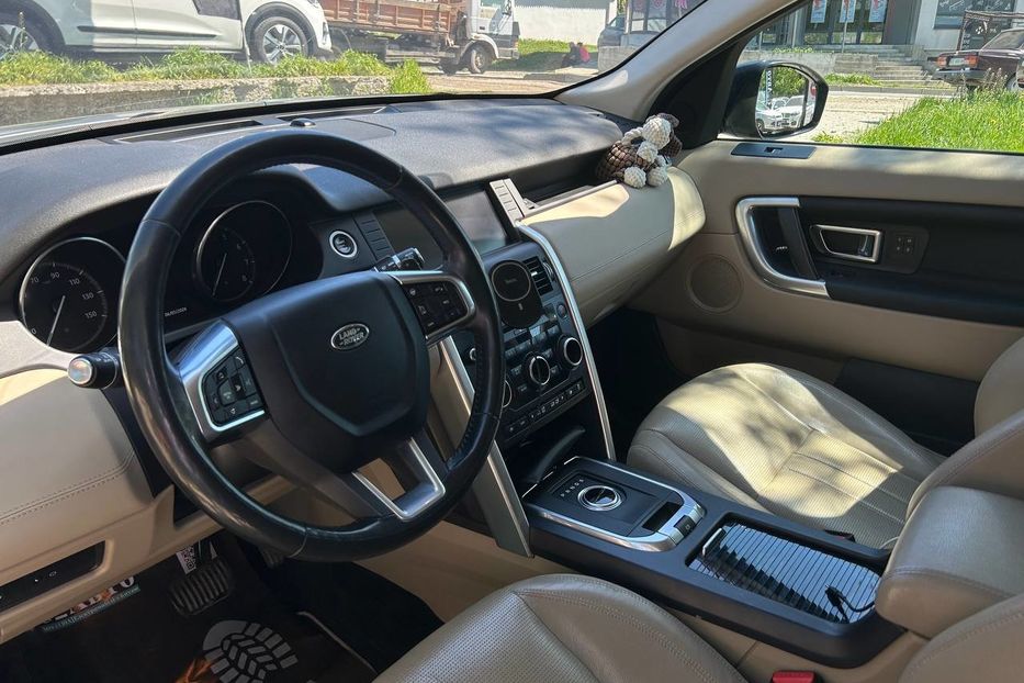 Продам Land Rover Discovery HSE 2017 года в Черновцах