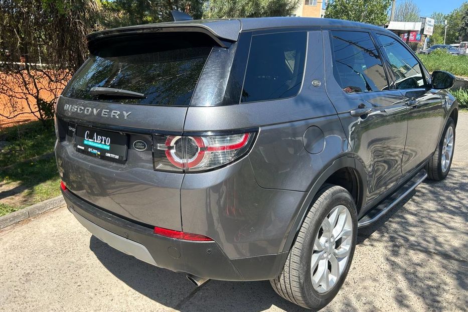 Продам Land Rover Discovery HSE 2017 года в Черновцах