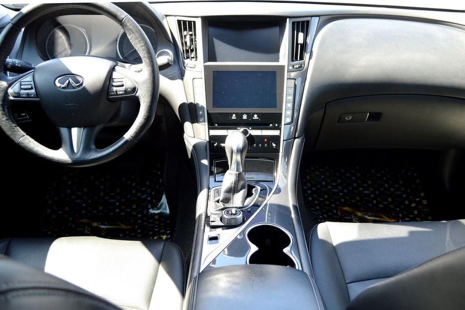 Продам Infiniti Q50 2016 года в Одессе