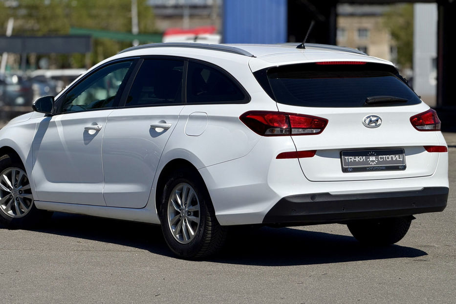 Продам Hyundai i30  2017 года в Киеве