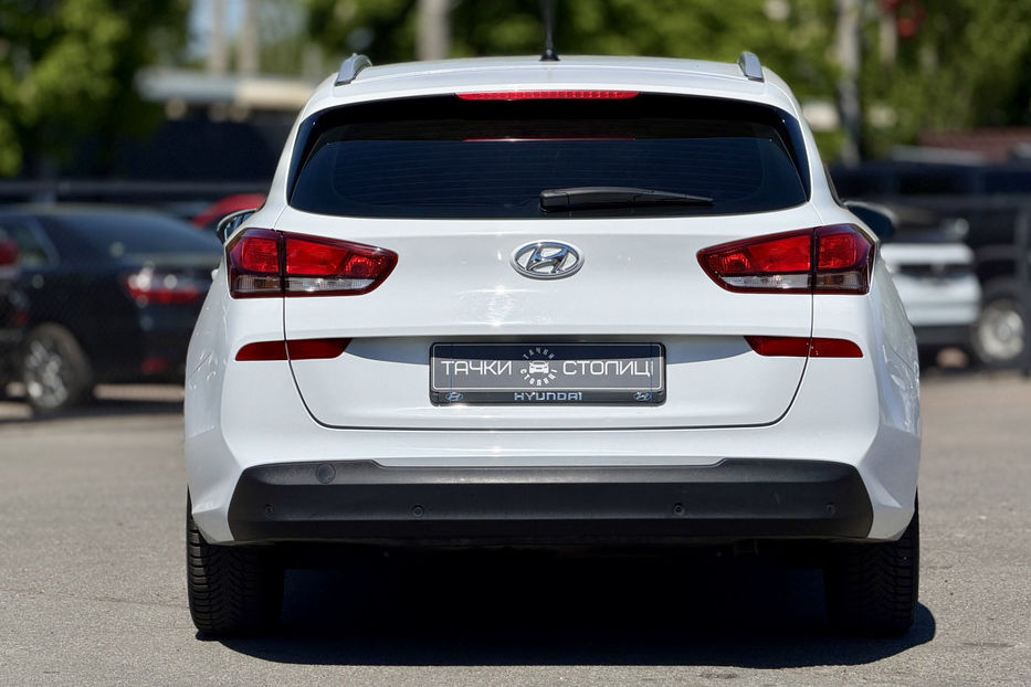 Продам Hyundai i30  2017 года в Киеве