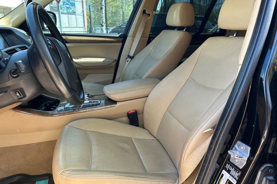 Продам BMW X3 XDRIVE28I 2012 года в Черновцах