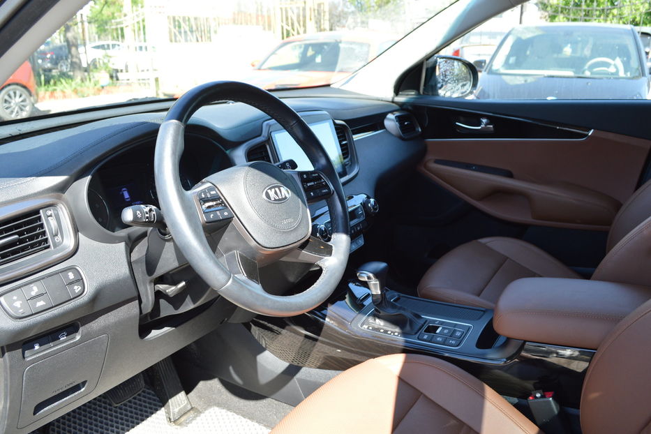 Продам Kia Sorento Diesel 7 місць 2018 года в Одессе