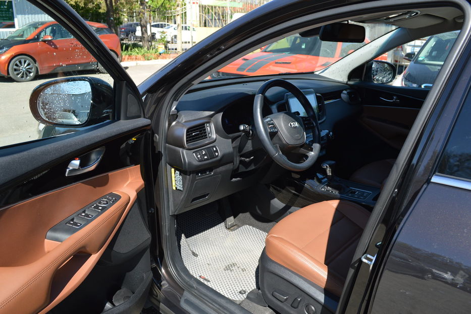 Продам Kia Sorento Diesel 7 місць 2018 года в Одессе