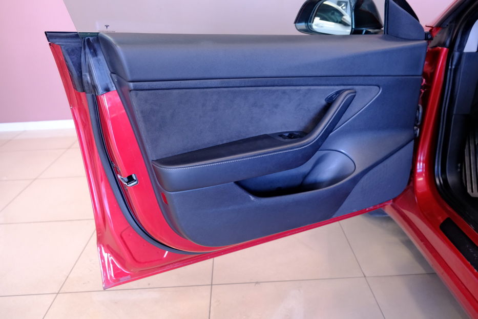Продам Tesla Model 3 2021 года в Одессе