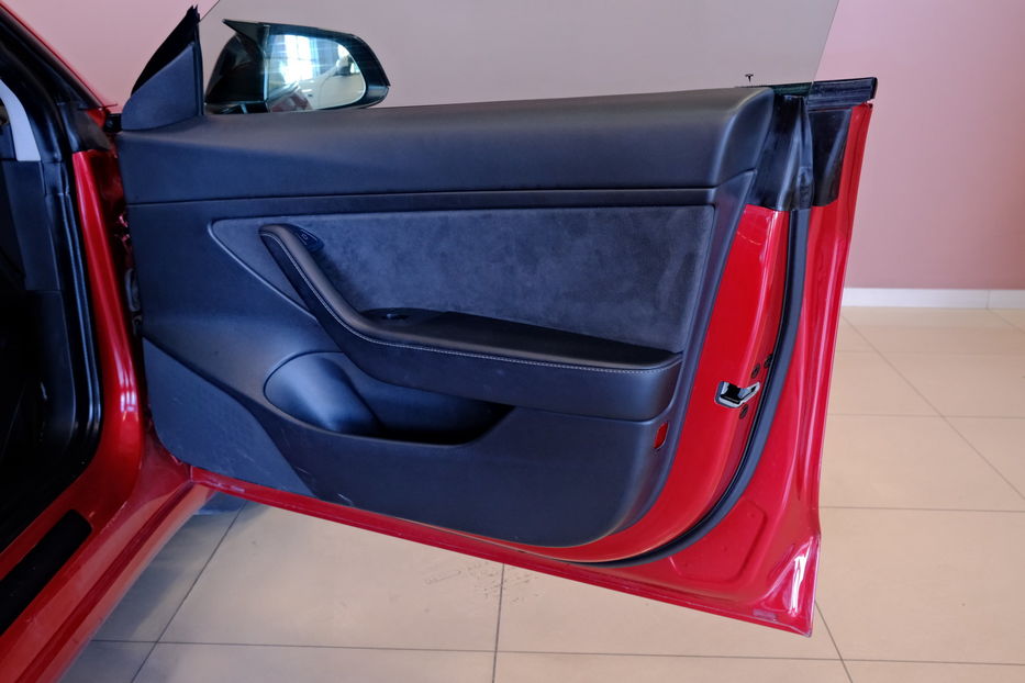 Продам Tesla Model 3 2021 года в Одессе
