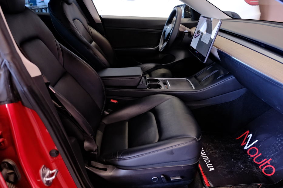 Продам Tesla Model 3 2021 года в Одессе