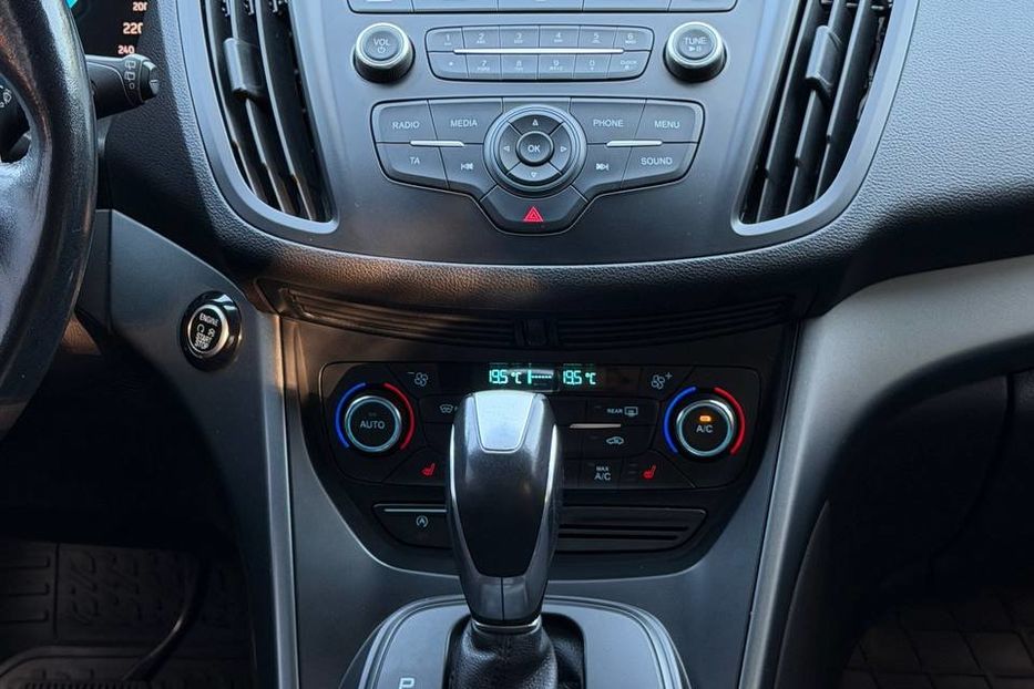 Продам Ford Kuga 2017 года в Днепре