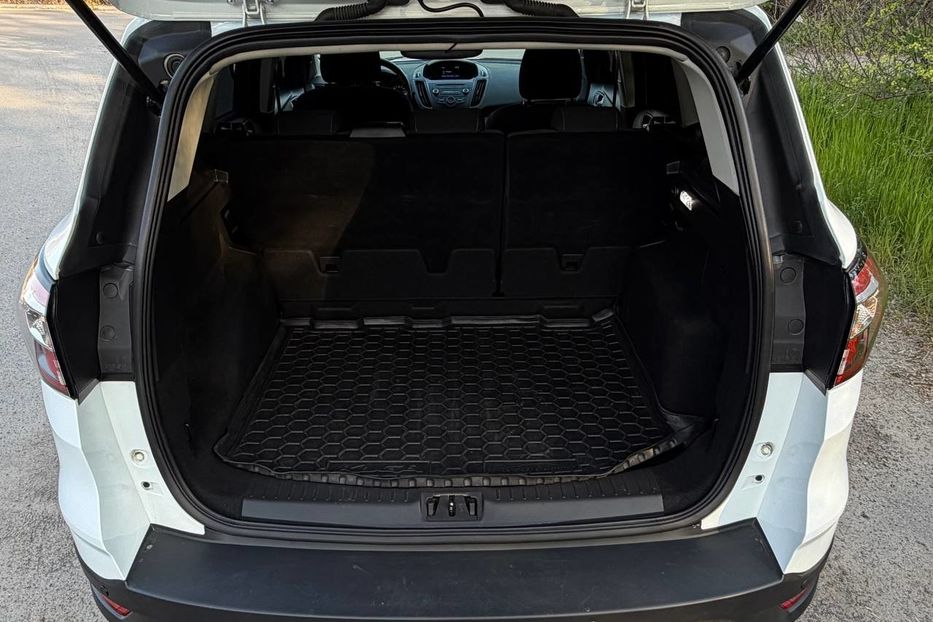 Продам Ford Kuga 2017 года в Днепре